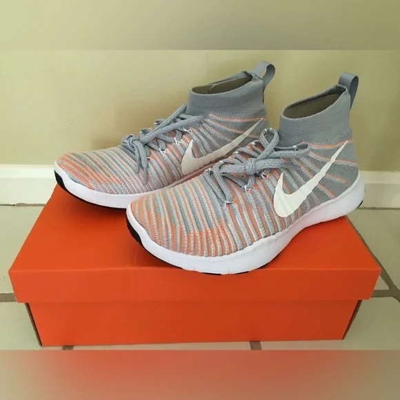 NIKE FREE TRAIN FORCE FLYKNIT SNEAKERS SIZE 9.5 - Picture 1 of 6